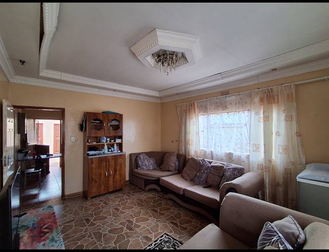 2 BEDROOM FREESTANDING FOR SALE IN JOUBERTON